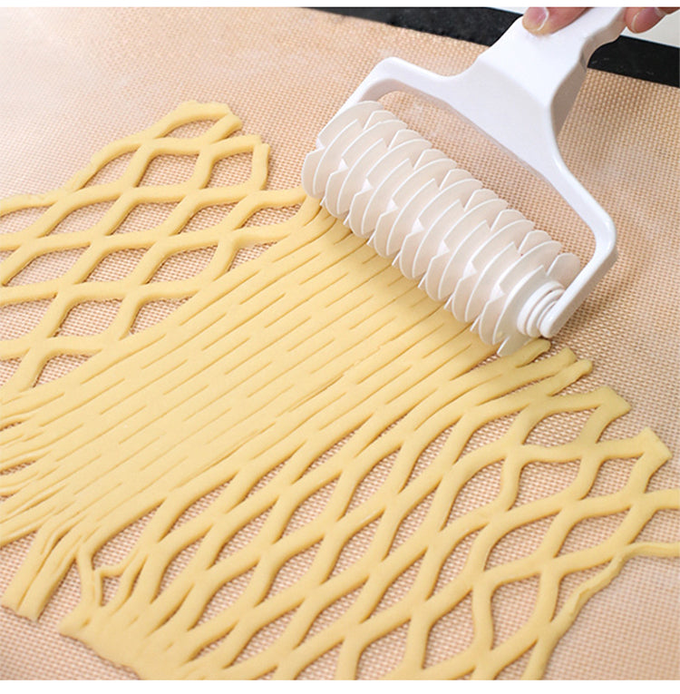 Dough Crust Roller Cutter